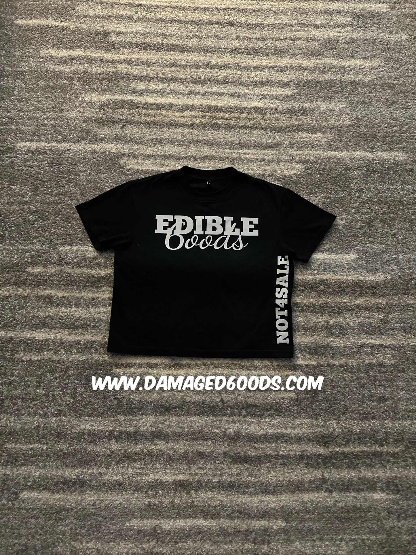 EDIBLE 6OODS DONUT GARMENT